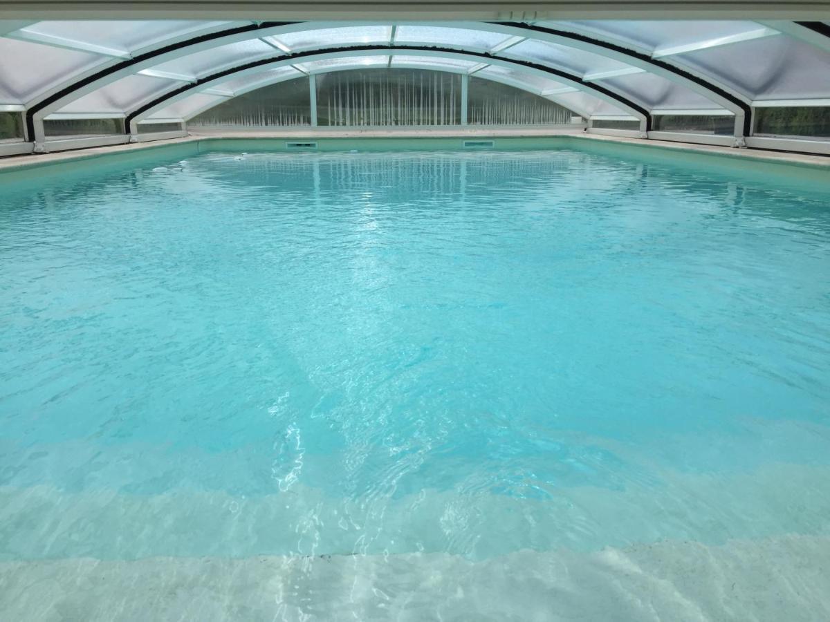 Готель La Ferme De Tonton Jules 2 Entraigues-sur-la-Sorgue Екстер'єр фото