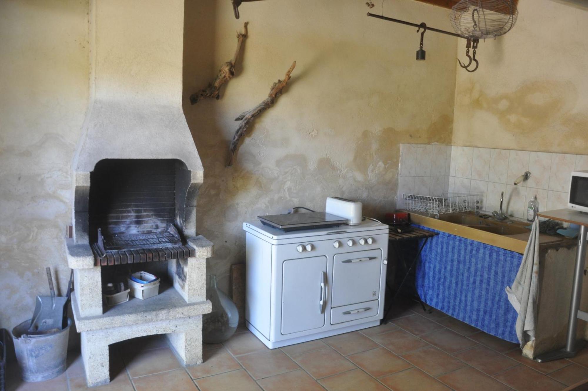 Готель La Ferme De Tonton Jules 2 Entraigues-sur-la-Sorgue Екстер'єр фото